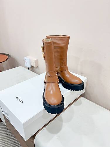 Picture of Celine Shoes Women _SKUfw148679900fw